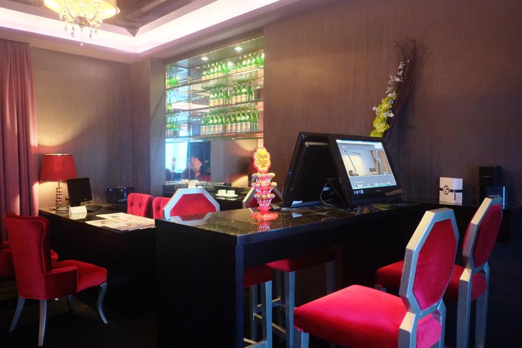 Fx Hotel Taipei Nanjing East Road Branch Exteriör bild